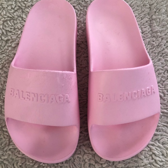 Balenciaga - Picture 3 of 13